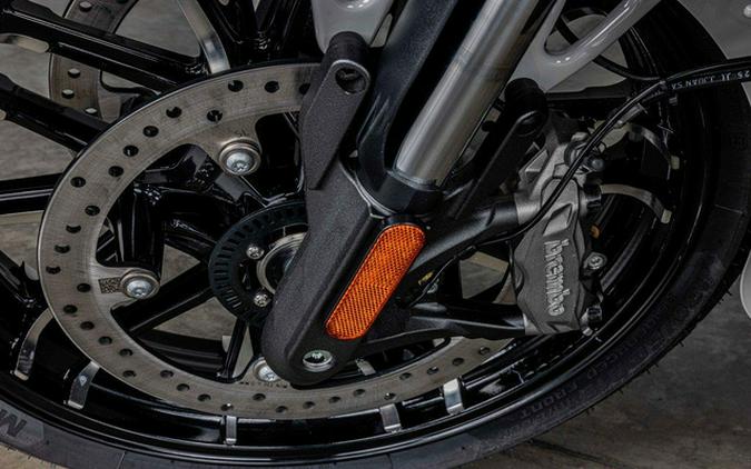 2026 Indian Challenger Dark Horse 112 w/PowerBand Audio Chal