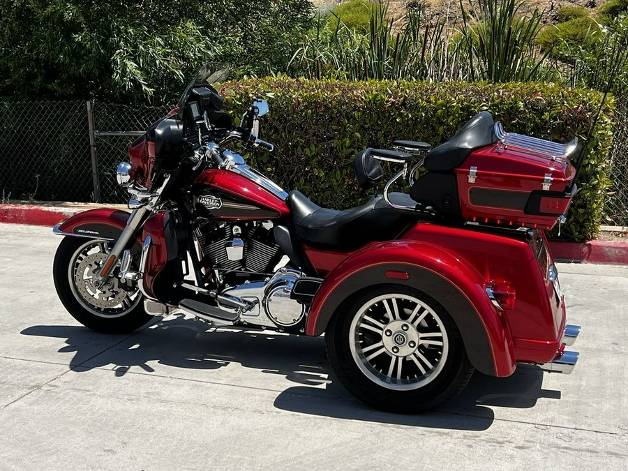 2012 Harley-Davidson® FLHTCUTG - Tri Glide® Ultra