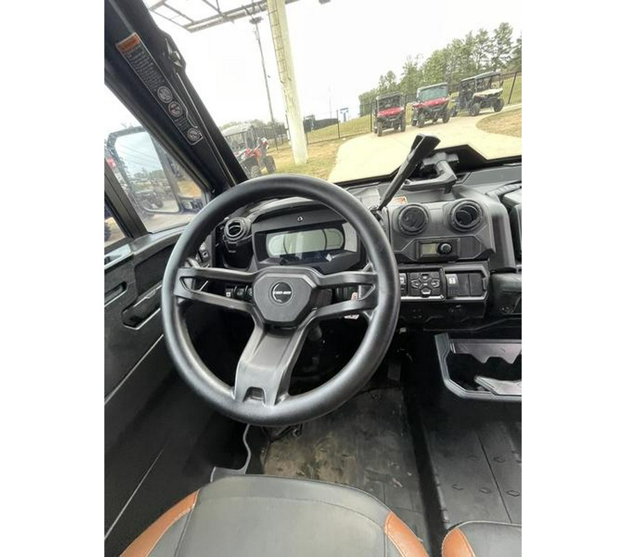 2022 Can-Am® Defender MAX Lone Star Cab HD10