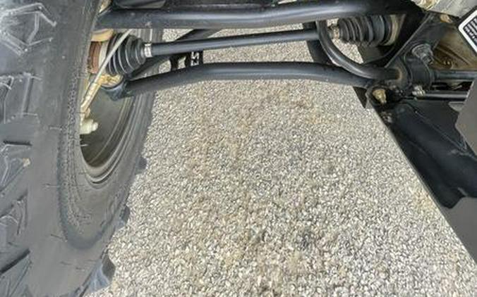 2022 Can-Am® Defender MAX Lone Star Cab HD10