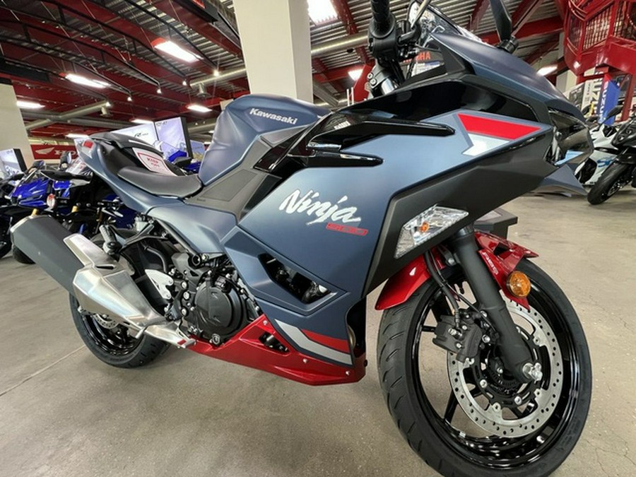 2026 Kawasaki Ninja 500 ABS Metallic Matte Twilight Blue