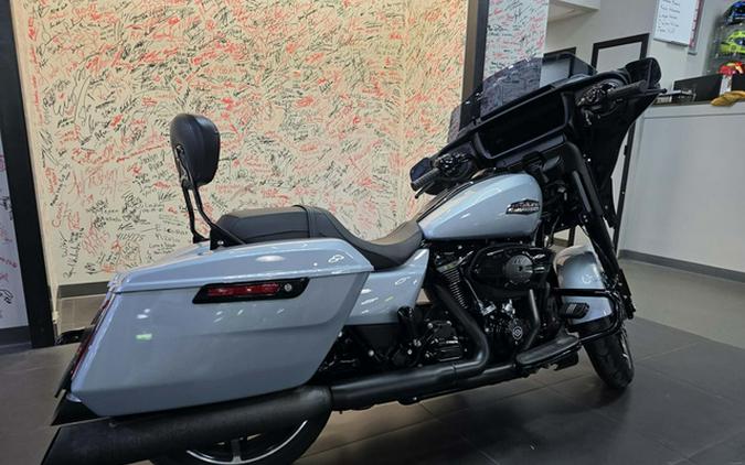 2024 Harley-Davidson Street Glide Base