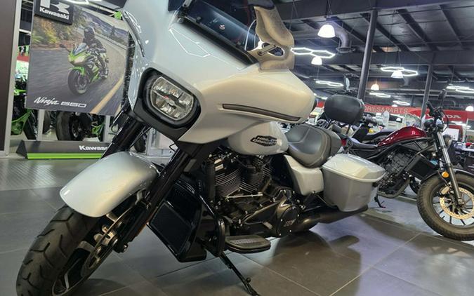 2024 Harley-Davidson Street Glide Base