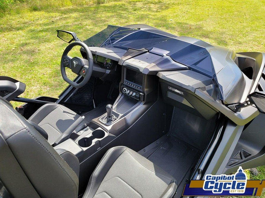 2026 Polaris Slingshot® R Manual