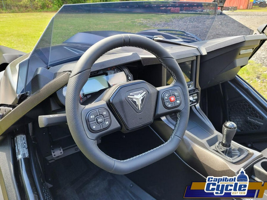 2026 Polaris Slingshot® R Manual