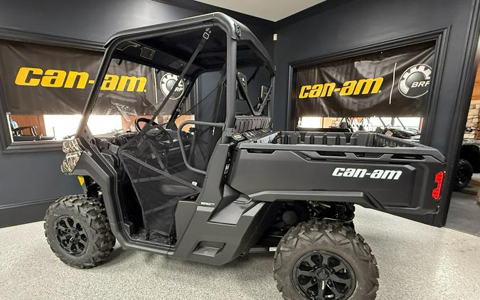 2026 Can-Am Defender DPS HD7