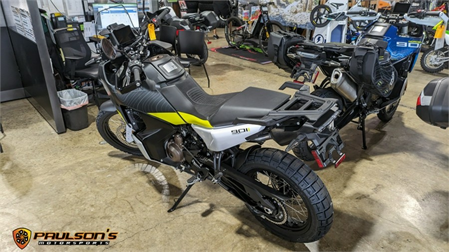 2023 Husqvarna Norden 901