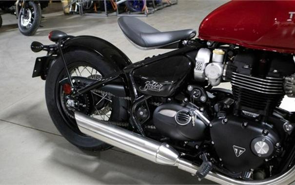 2023 Triumph Bonneville Bobber Red Hopper