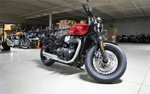 2023 Triumph Bonneville Bobber Red Hopper