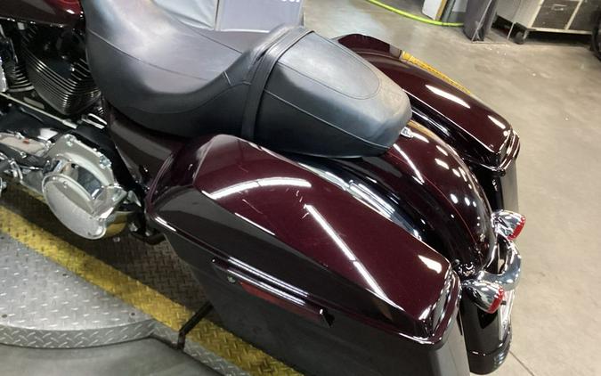 2014 Harley-Davidson® FLHXS - Street Glide® Special