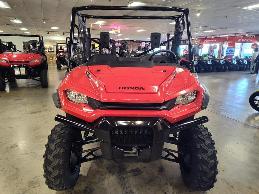 2025 Honda® Pioneer 1000