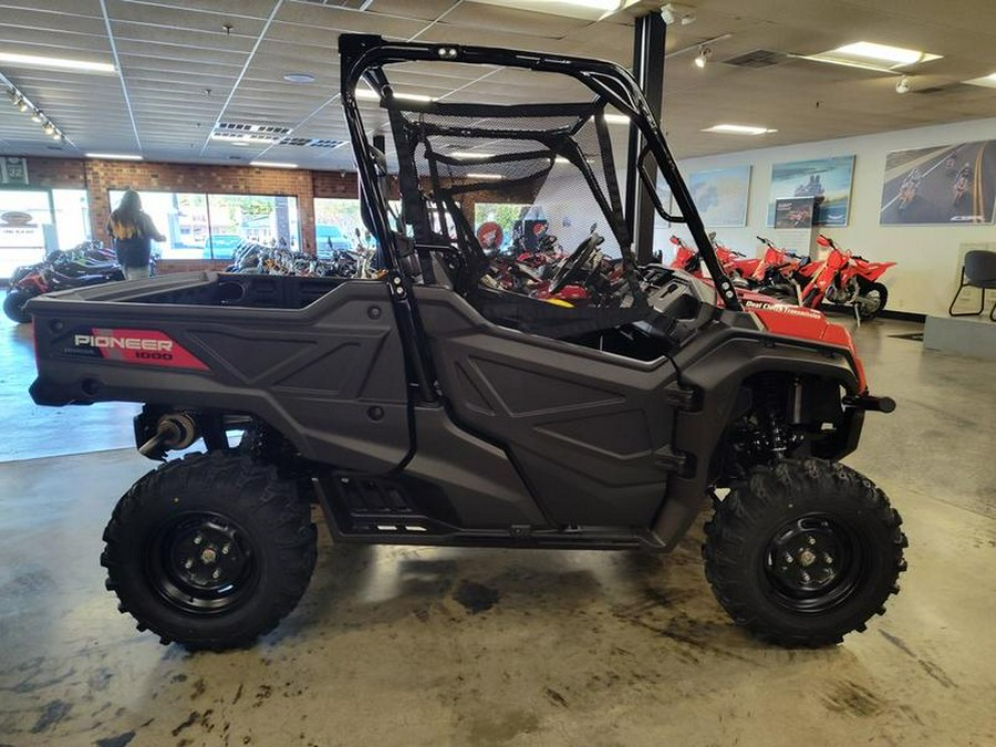 2025 Honda® Pioneer 1000