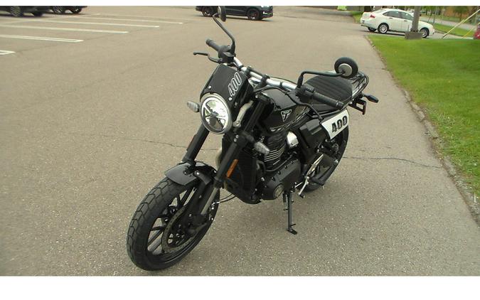 2027 Street Tracker 400 - Triumph