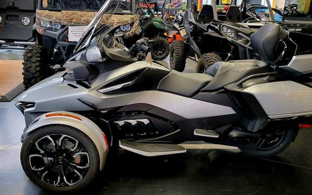 2024 Can-Am® Spyder RT Limited Dark Wheels