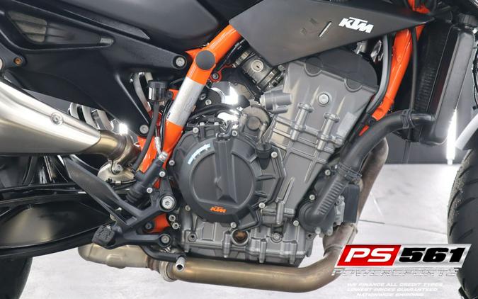 2022 KTM 890 Duke R