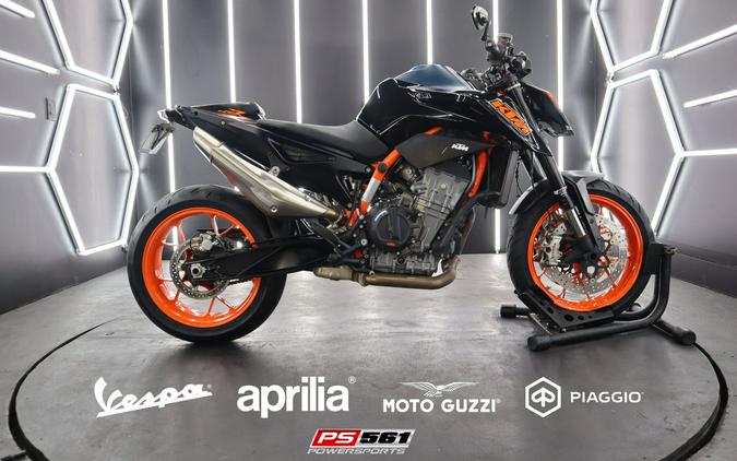 2022 KTM 890 Duke R