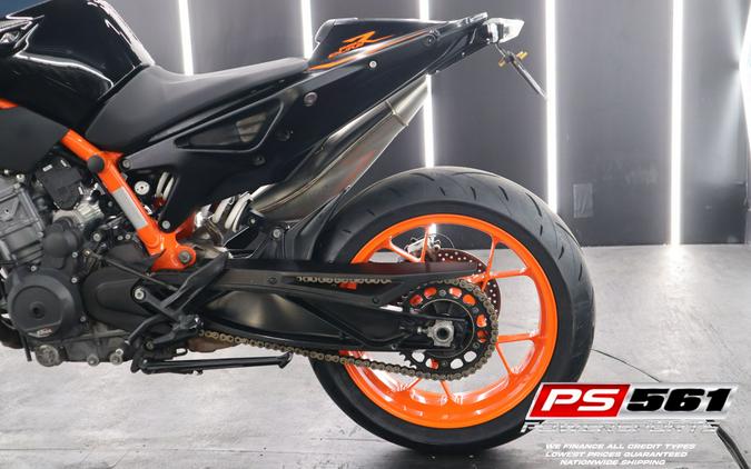 2022 KTM 890 Duke R