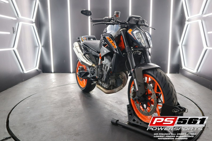 2022 KTM 890 Duke R