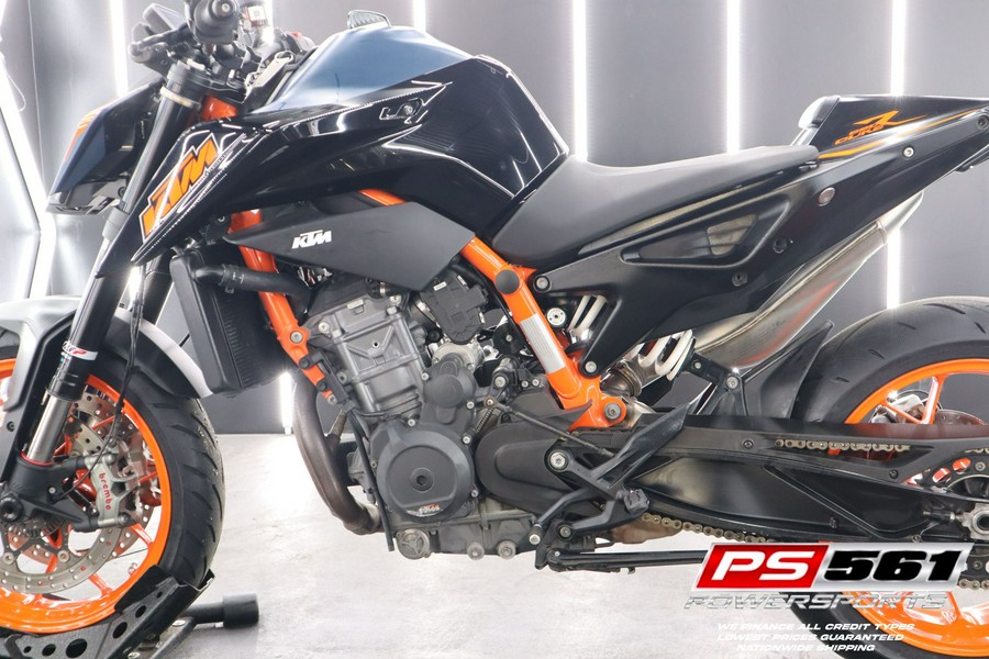 2022 KTM 890 Duke R