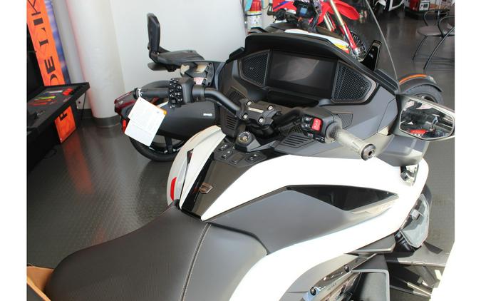 2024 Can-Am Spyder RT Ltd STS