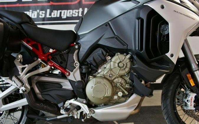 2022 Ducati Multistrada V4S Travel + Radar