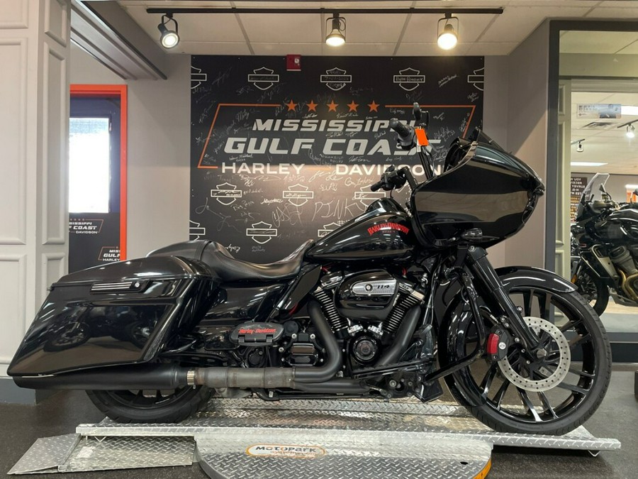 FLTRXS 2019 Road Glide® Special