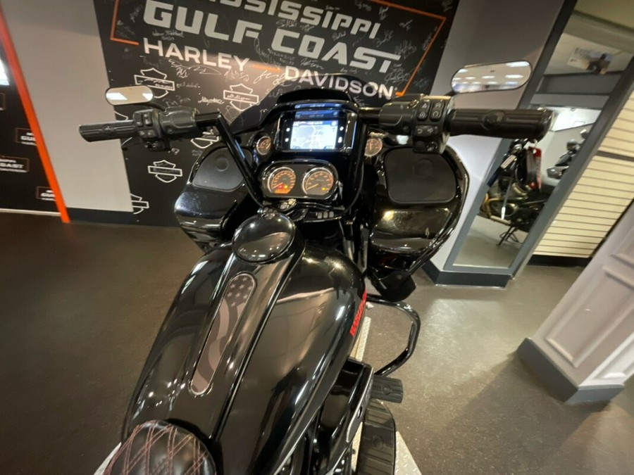 FLTRXS 2019 Road Glide® Special