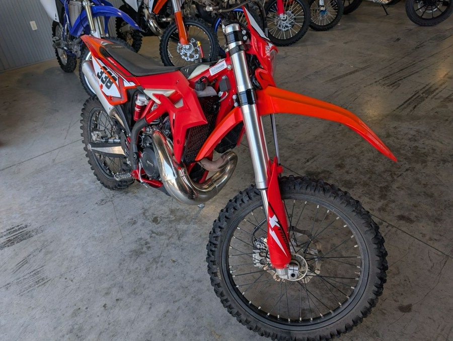 2024 Beta 300 Xtrainer