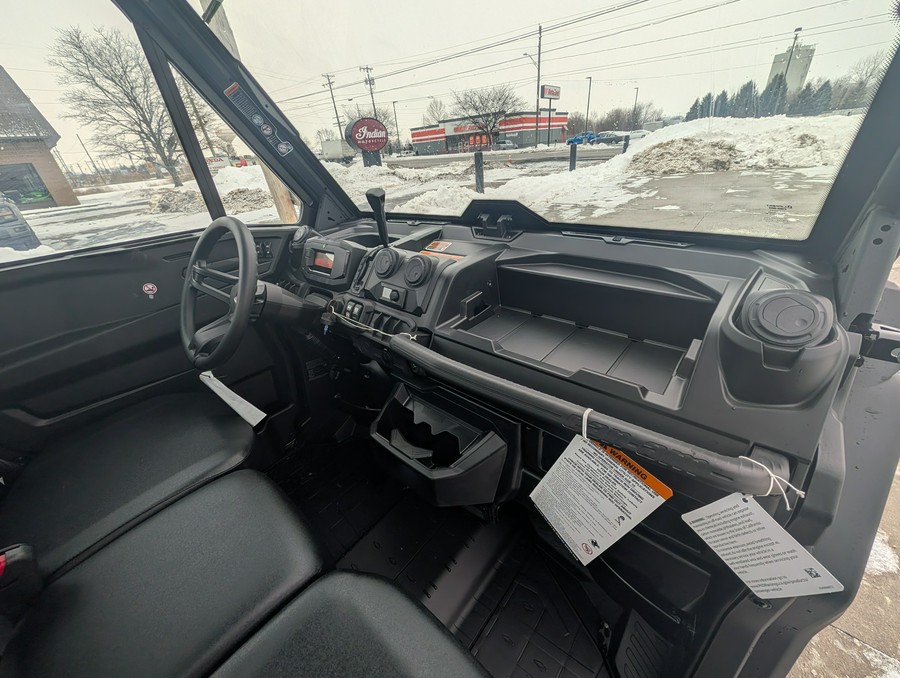 2026 Can-Am Defender DPS CAB HD10