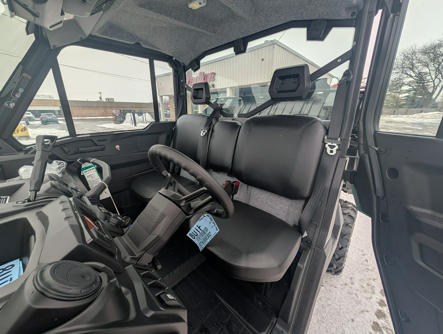 2026 Can-Am Defender DPS CAB HD10