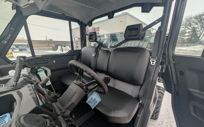 2026 Can-Am Defender DPS CAB HD10