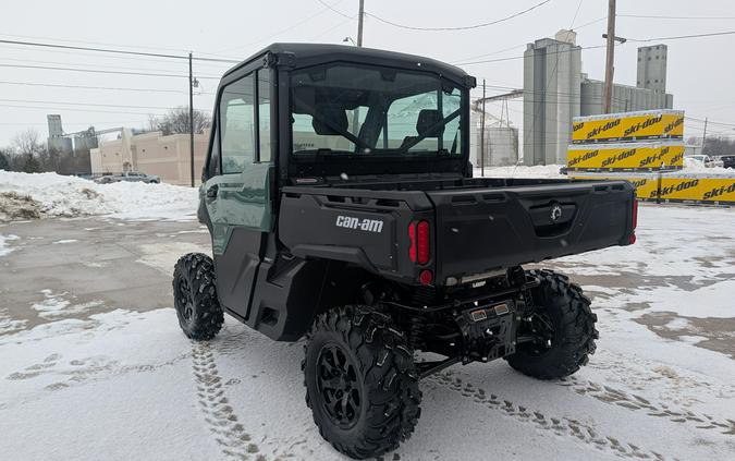 2026 Can-Am Defender DPS CAB HD10