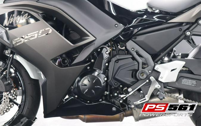 2023 Kawasaki Ninja 650 KRT Edition