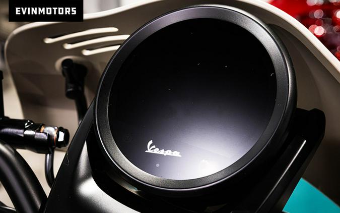 2025 Vespa GTV 310 BEIGE AVVOLGENTE US MY25