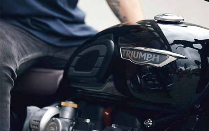 2018 Triumph Bonneville T120 Black