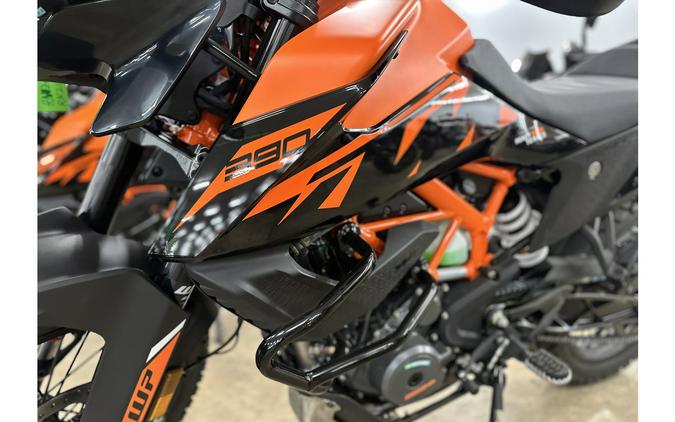 2024 KTM Adventure 390