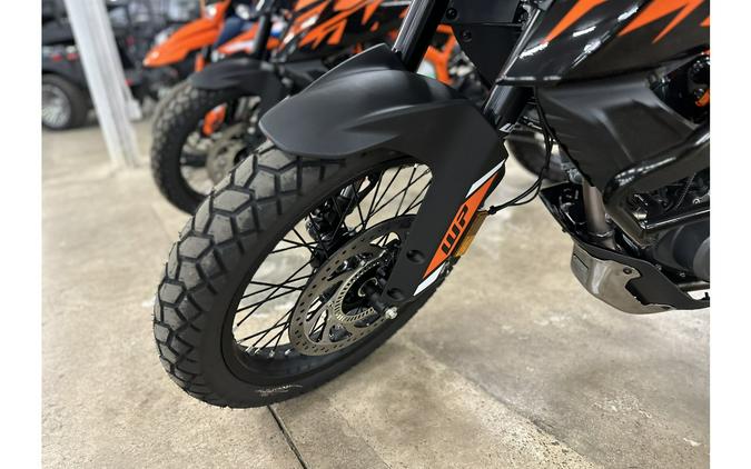 2024 KTM Adventure 390