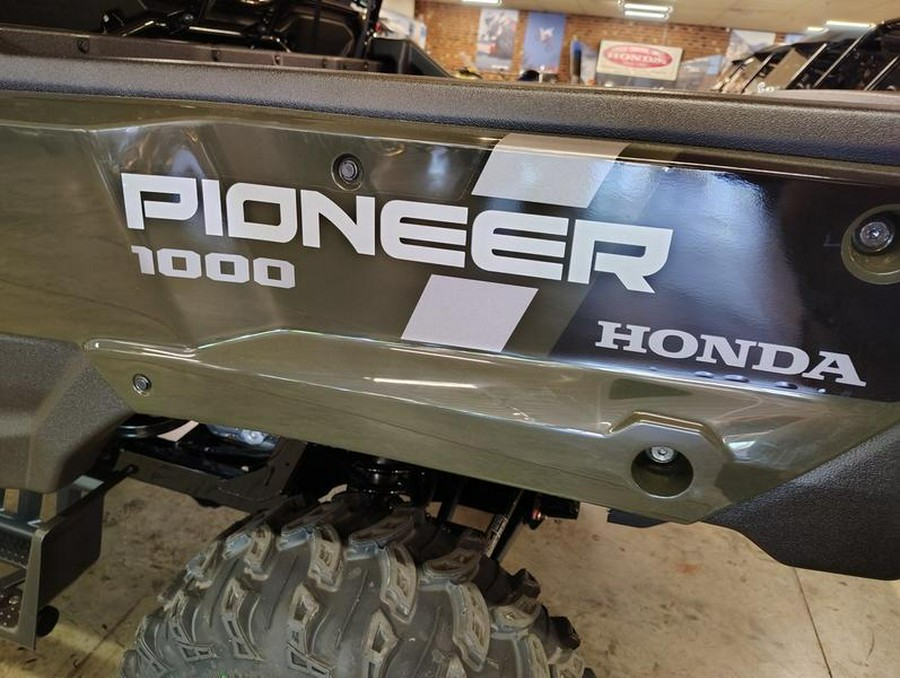 2025 Honda® Pioneer 1000 Deluxe