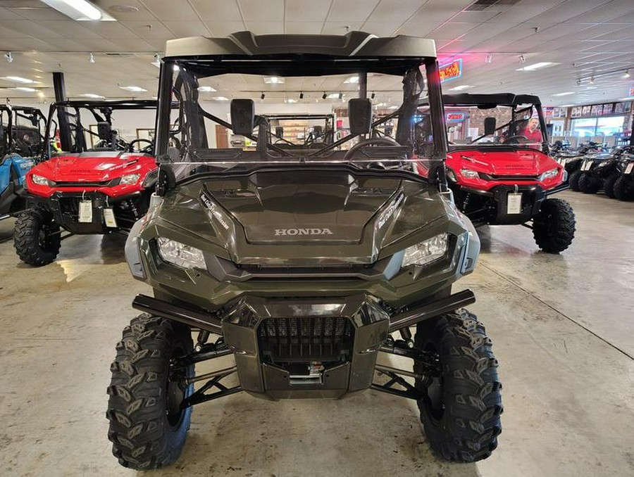 2025 Honda® Pioneer 1000 Deluxe