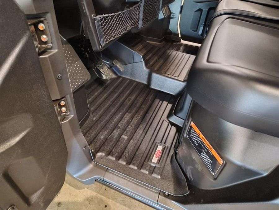 2025 Honda® Pioneer 1000 Deluxe