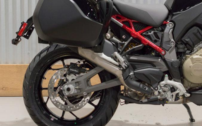 2025 Ducati Multistrada V4 S Travel & Radar Thrilling Black