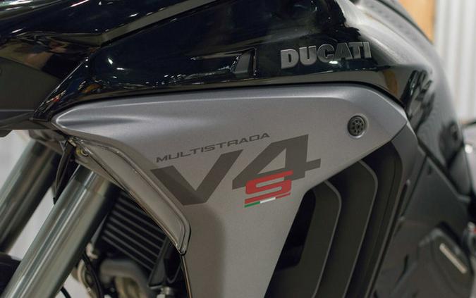 2025 Ducati Multistrada V4 S Travel & Radar Thrilling Black