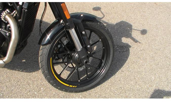 2027 Street Tracker 400 - Triumph