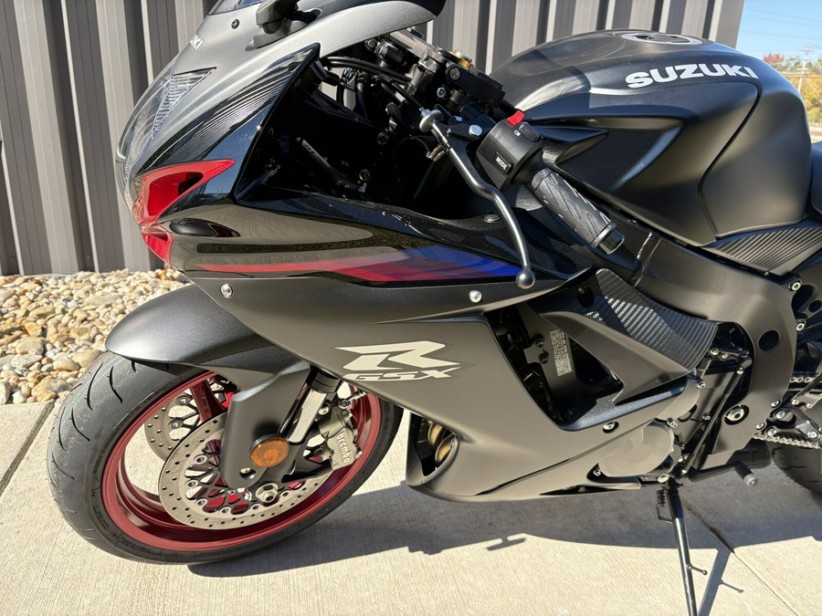 2026 SUZUKI GSX-R600 - 7100355