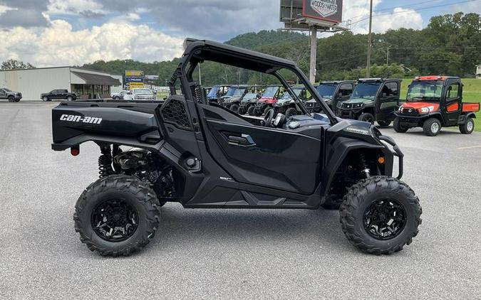 2024 Can-Am® Commander XT 700