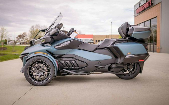 2026 Can-Am® Spyder RT Limited Dark