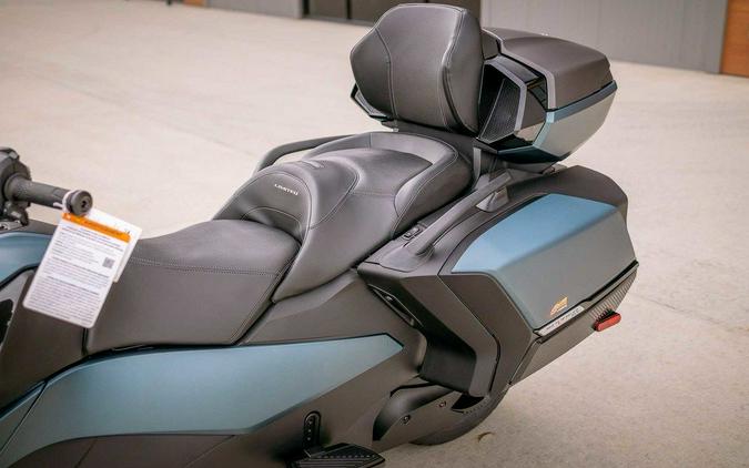 2026 Can-Am® Spyder RT Limited Dark