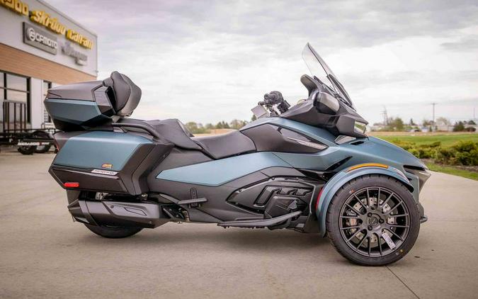 2026 Can-Am® Spyder RT Limited Dark