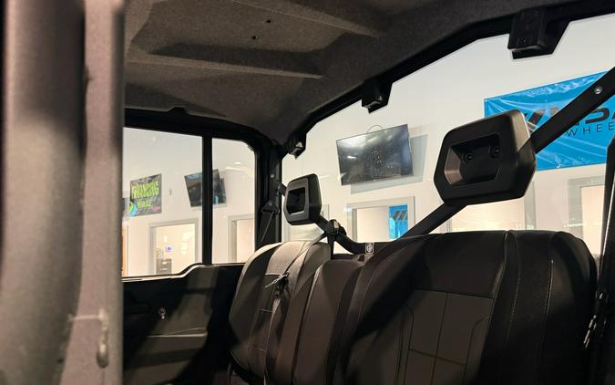 2026 Can-Am Defender MAX XT CAB HD11