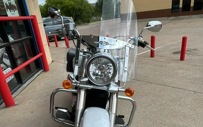2023 Suzuki Boulevard C50T